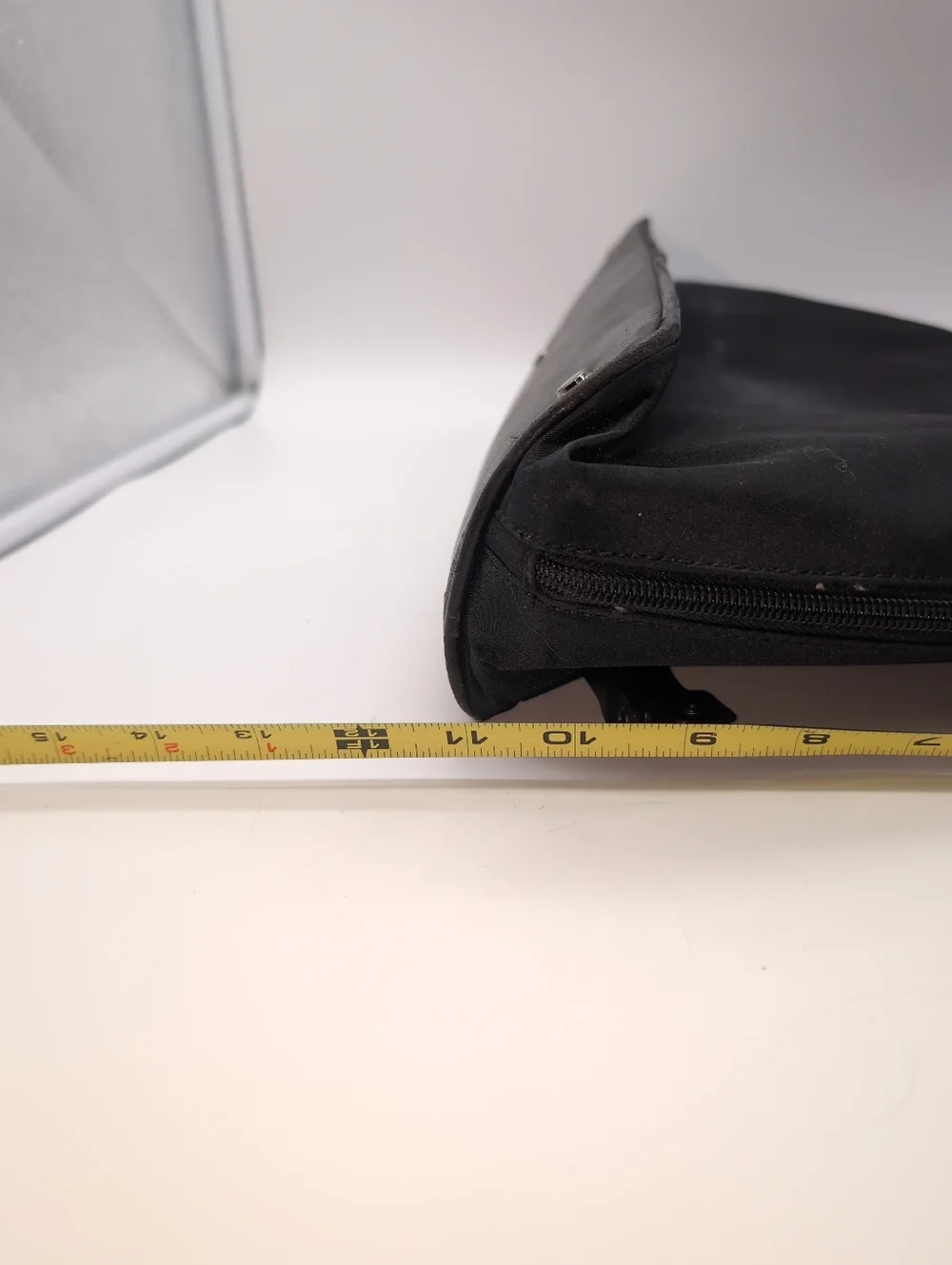 Kenneth Cole Reaction 17 Inch Laptop Shoulder Bag